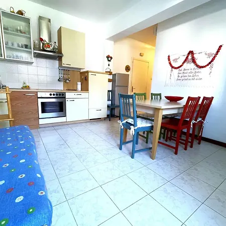 Apartman Near In 55351 *